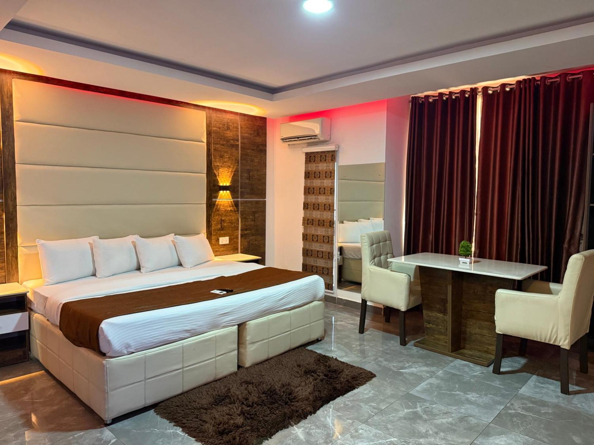 Presken Luxury Apartments Lagos Esterno foto